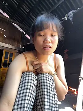 Ngoc-bbi online show from September 2025 06:05:02 AM