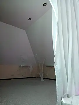 Liann Stark online show from November 2025 06:24:02 AM