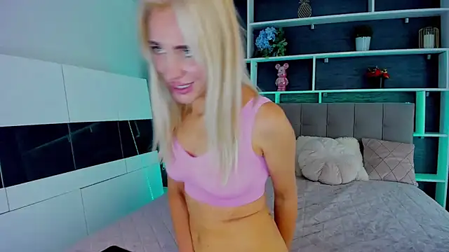 Snapshot of SabrinaSharm chatting on September 2025 11:09:01 AM SabrinaSharm online show from September 2025 11:09:01 AM