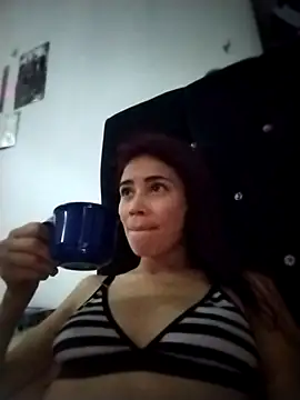 dulcelatin21 online show from November 2025 04:03:01 PM