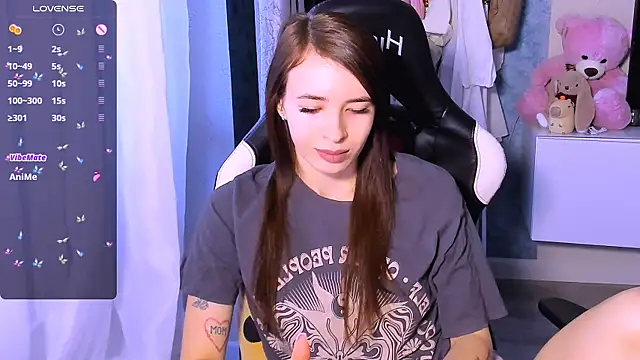 ZoyaMill online show from September 2025 04:23:02 AM