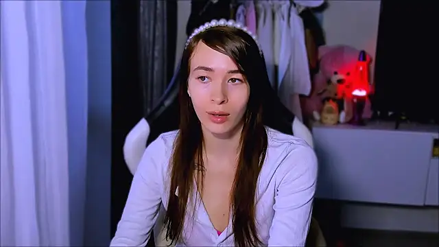 ZoyaMill online show from October 2025 05:07:02 AM