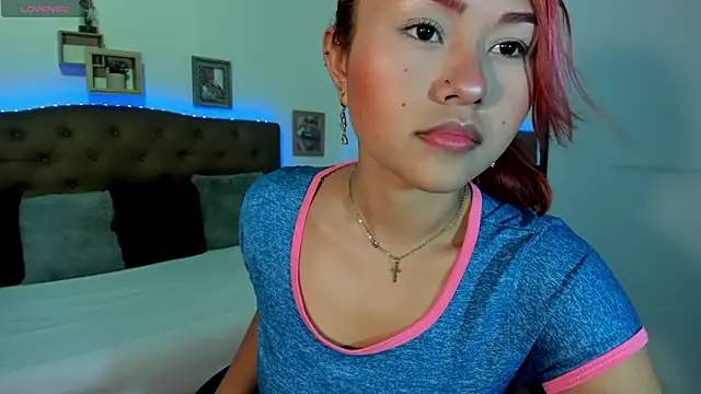 Snapshot of MAYASMITH__ chatting on June 2026 05:19:02 AM MAYASMITH online show from June 2026 05:19:02 AM