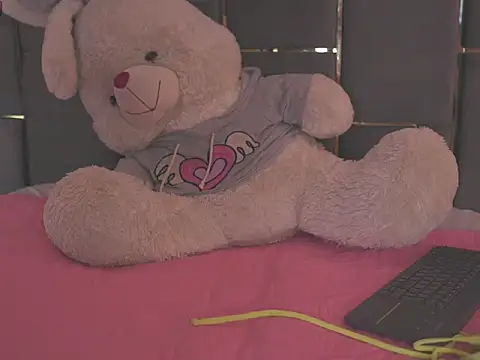 Snapshot of Doll_kata_ chatting on October 2025 01:44:01 PM Doll kata online show from October 2025 01:44:01 PM