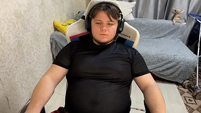 desiredude9 online show from October 2025 04:38:01 PM