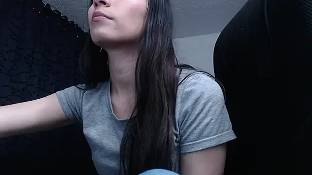 Snapshot of scarlett_vonrose chatting on November 2025 07:03:01 PM scarlett vonrose online show from November 2025 07:03:01 PM