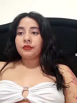 Snapshot of Yuli-27 chatting on February 2026 04:20:02 AM Yuli-27 online show from February 2026 04:20:02 AM