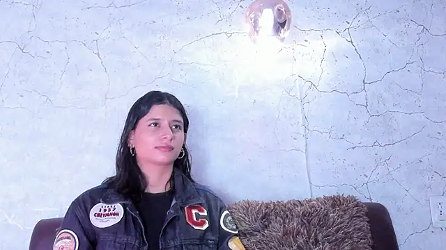 Georgina Ferri  online show from October 2025 05:14:01 PM