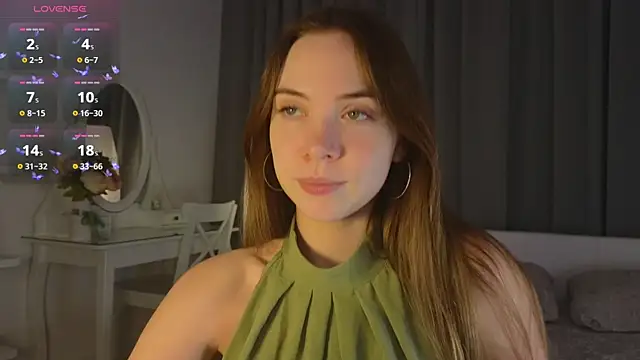 CarollSmithh online show from September 2025 08:10:01 PM