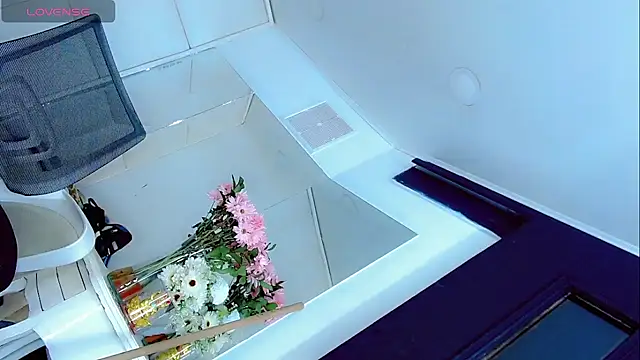 KatyuscaSubmissive online show from September 2025 07:40:02 PM