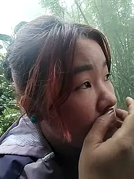 lylylove online show from December 2025 01:10:01 AM