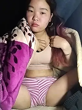 lylylove online show from February 2026 08:56:02 PM