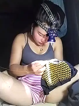 lylylove online show from February 2026 12:23:01 PM