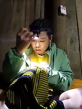 Ngocmi909 online show from March 2026 01:39:01 PM