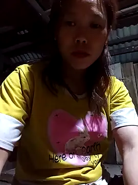 Ngocmi909 online show from April 2026 01:41:01 PM