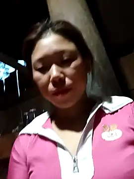 Ngocmi909 online show from April 2026 10:43:01 PM