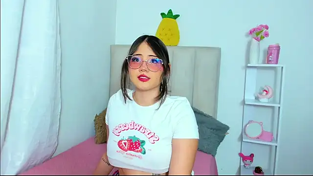 ImSofia222  online show from November 2025 07:18:01 AM