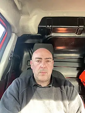 Richmcgee online show from April 2026 10:02:02 AM