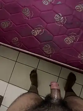 aliahmed98770 online show from September 2025 01:03:01 PM