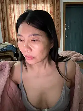 xiiuuff18 online show from March 2026 11:52:04 PM