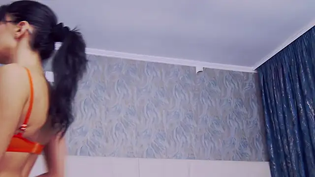 GraceRous online show from November 2025 06:14:01 AM