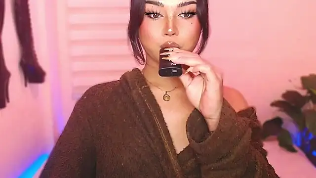 MissRumi Hunter online show from December 2025 12:01:01 PM