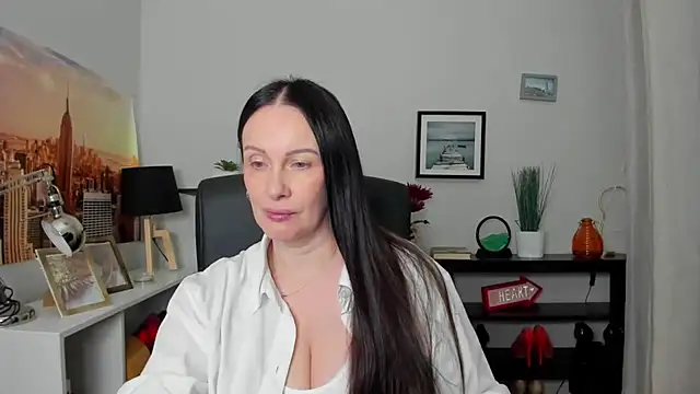 Velvet Jasmine online show from October 2025 05:27:02 AM