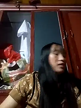 miss-su online show from November 2025 01:17:01 AM