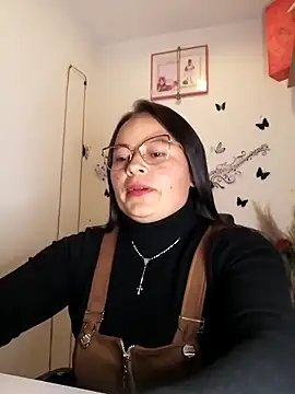 Daliz Leon online show from September 2025 03:01:01 AM