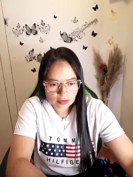 Daliz Leon online show from October 2025 02:21:02 AM