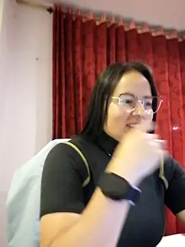 Daliz Leon online show from October 2025 02:44:01 AM