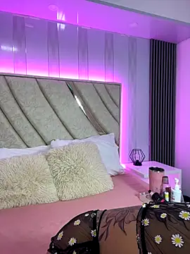 bellalumi online show from September 2025 11:42:01 AM