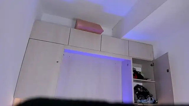 Stefannyevans  online show from September 2025 12:16:02 PM