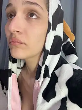 TeensNews18 online show from April 2026 07:45:01 AM