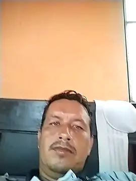 colombiano198720 online show from October 2025 12:03:02 PM