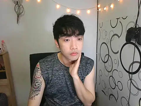 moaman190 online show from October 2025 09:17:02 PM