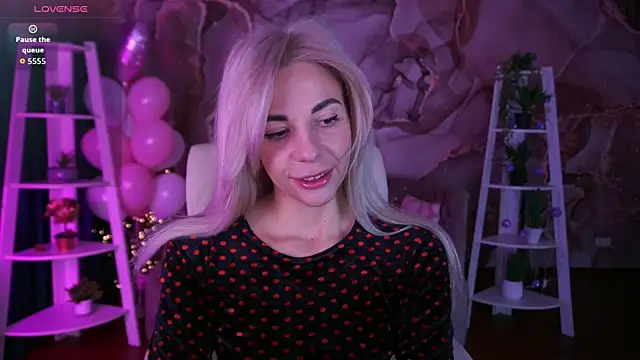 BellaRayyy online show from February 2026 02:13:01 PM