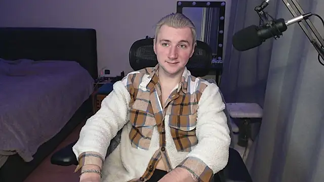 Elvin Vaenight online show from November 2025 09:20:01 PM