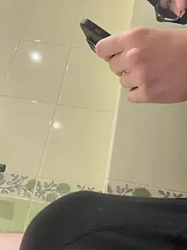 Dickii21 online show from September 2025 08:41:02 AM