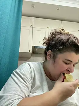 Snapshot of AliceCurlyX chatting on February 2026 05:47:02 AM AliceCurlyX online show from February 2026 05:47:02 AM