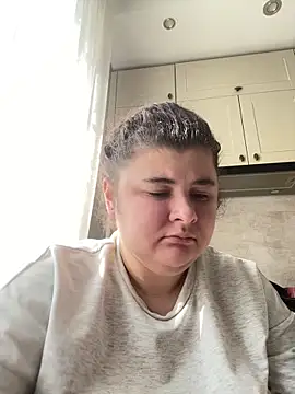 Snapshot of AliceCurlyX chatting on February 2026 11:00:01 AM AliceCurlyX online show from February 2026 11:00:01 AM