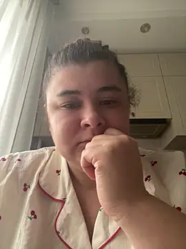 Snapshot of AliceCurlyX chatting on March 2026 10:56:01 AM AliceCurlyX online show from March 2026 10:56:01 AM