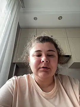 Snapshot of AliceCurlyX chatting on March 2026 12:52:02 PM AliceCurlyX online show from March 2026 12:52:02 PM