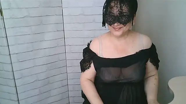 Snapshot of Helen_xi_ chatting on May 2026 05:14:02 AM Helen xi online show from May 2026 05:14:02 AM