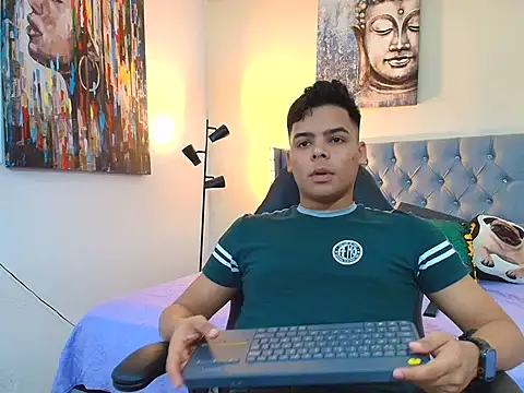 stewart mateo  online show from September 2025 02:55:01 AM