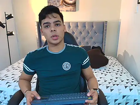 stewart mateo  online show from September 2025 02:02:01 AM