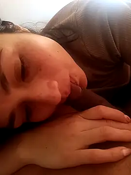 Caroalexiss online show from October 2025 02:06:01 PM