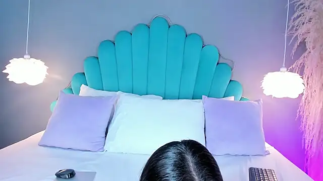 AlassiaHocthner online show from September 2025 11:58:01 AM