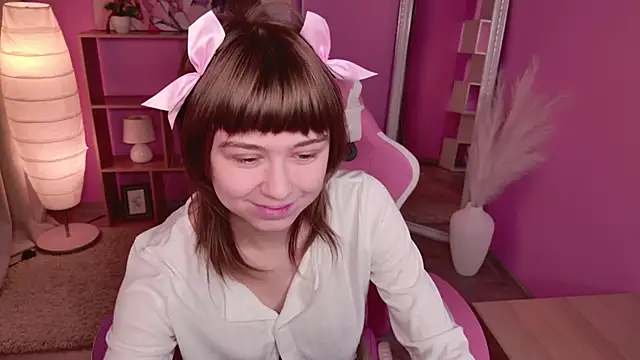 Katie ktk online show from November 2025 04:40:02 PM