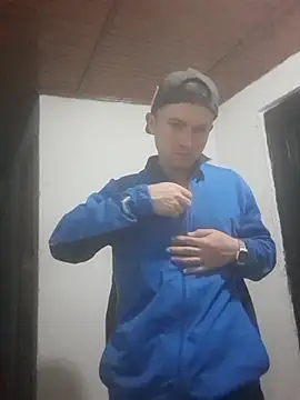 Loquendo2201 online show from September 2025 12:44:02 AM